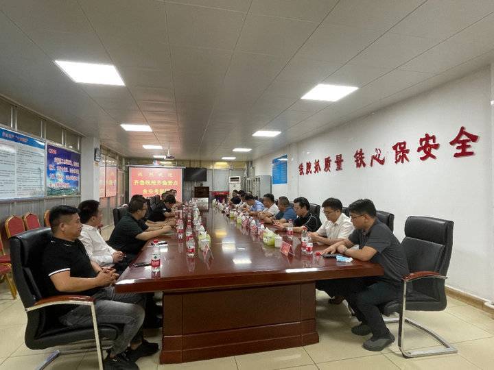 齊魯壹點食安山東消費者考察團走進雙匯德州工廠見證品質(zhì)餐飲管理